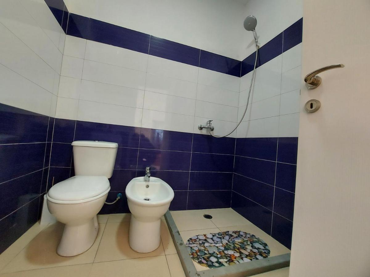 Bral Apartment 7 - Two-Bedroom With Seaview Durrës 外观 照片