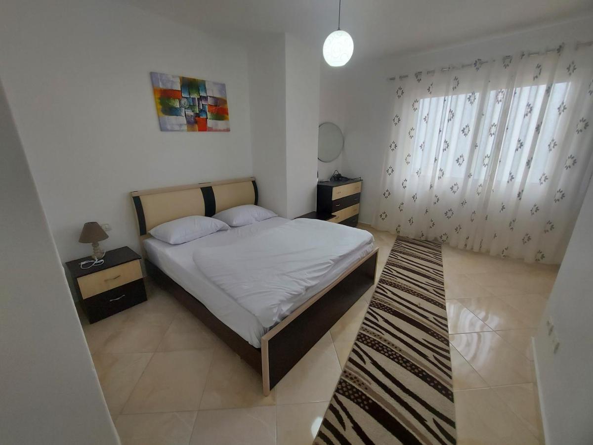 Bral Apartment 7 - Two-Bedroom With Seaview Durrës 外观 照片